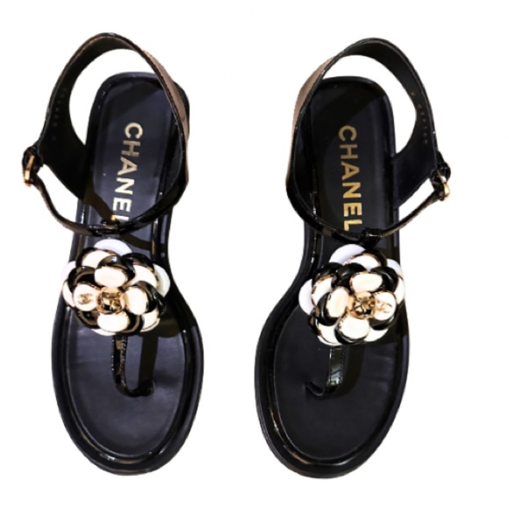 CHANEL Black and White Floral Sandals